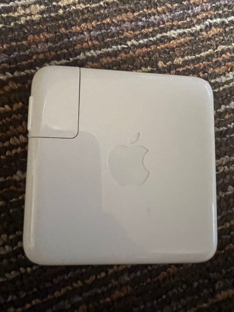 【sakura】MacBook Pro 13インチ 2020