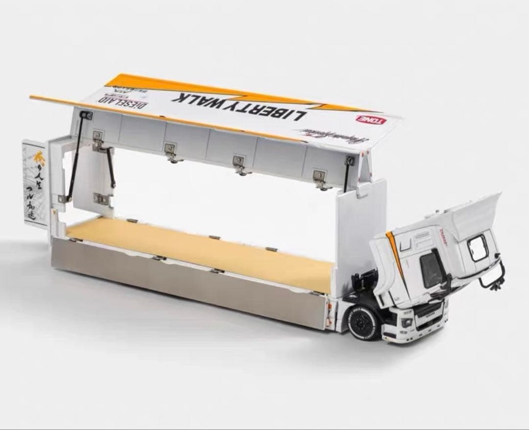 限定　GCD 1/64 三菱 ふそう LB-TRUCKS リバティウォーク