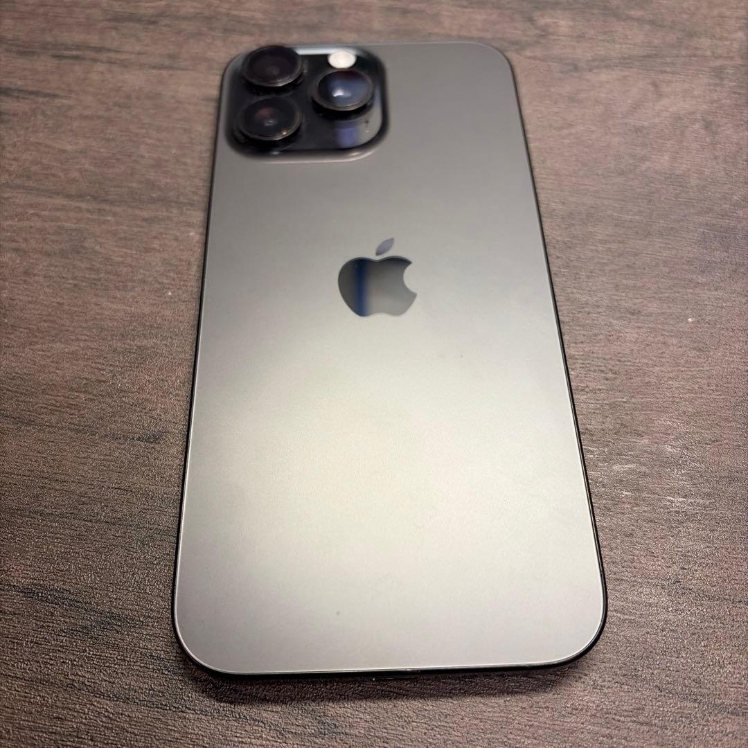 Apple iPhone 16 Pro Maxブラックチタニウム　256GB