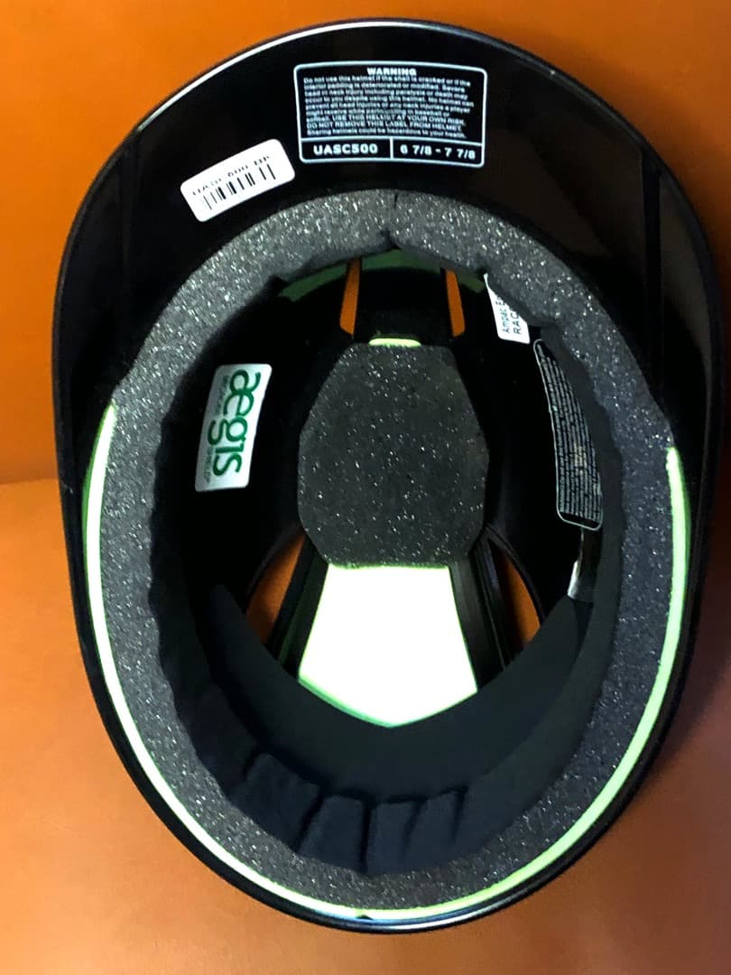 新品2026年アメリカ限定☆最高級☆アンダーアーマー☆キャッチャーヘルメット☆黒