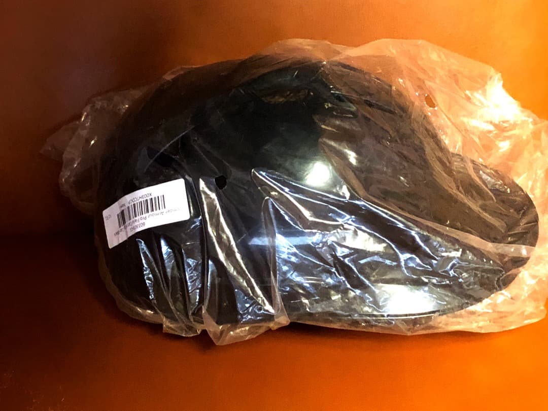 新品2026年アメリカ限定☆最高級☆アンダーアーマー☆キャッチャーヘルメット☆黒