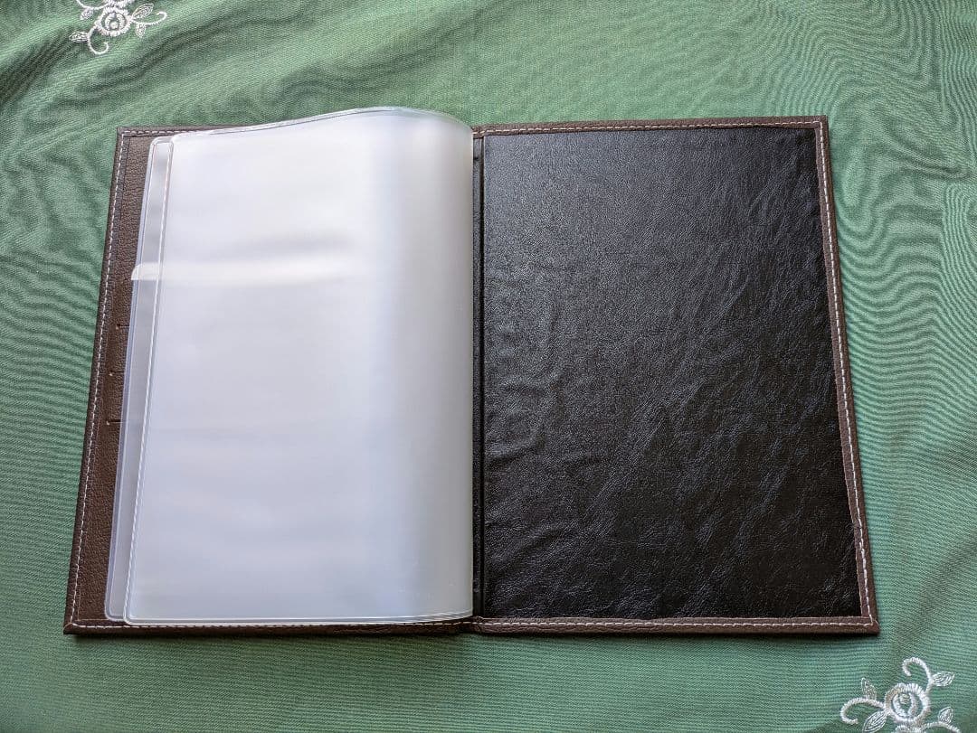 ランドクルーザー70 車検証ケース