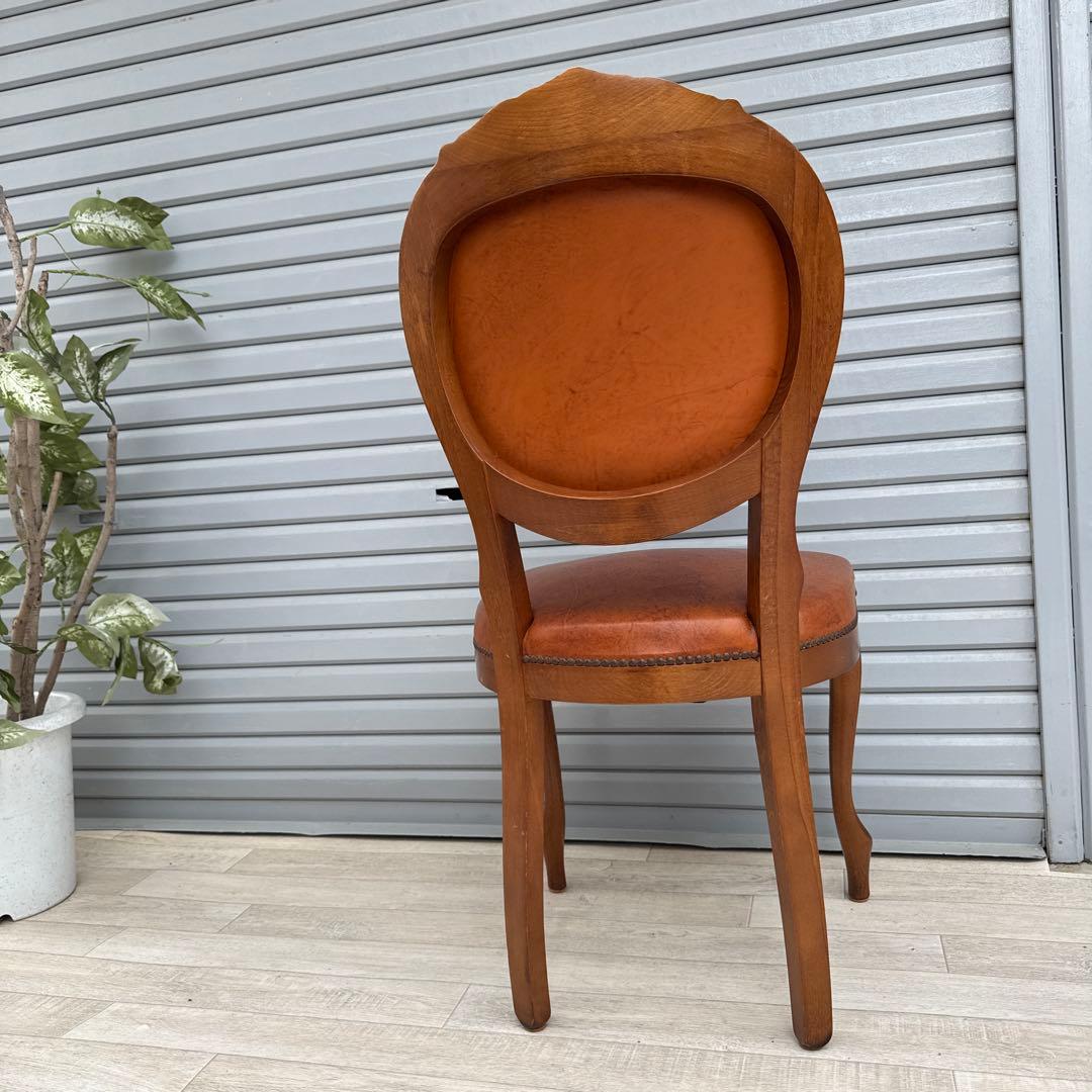 展示品　イタリア製 ハイバックチェア　鋲打ちロココ様式　彫刻　猫脚 ①