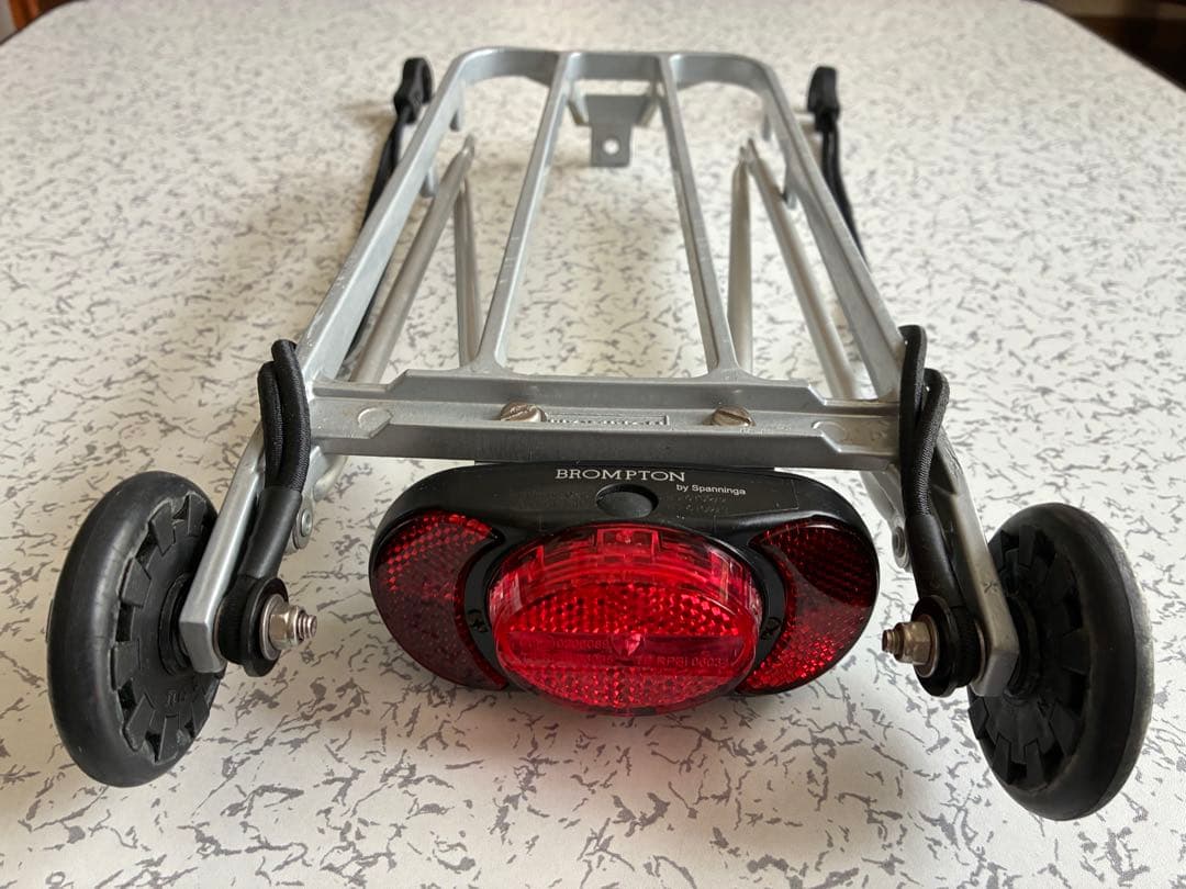 ブロンプトン用リアキャリアとリアフェンダーほか