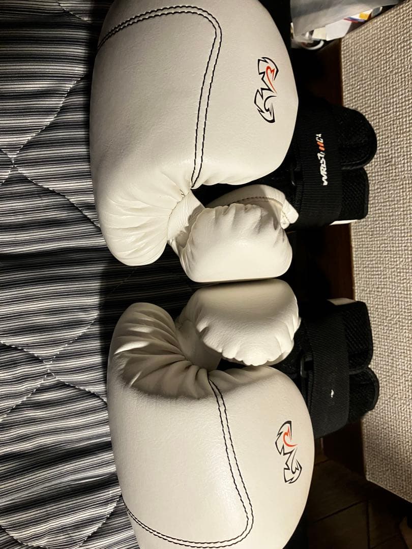 【史上最高の握り】RIVAL RB1 ボクシンググローブ