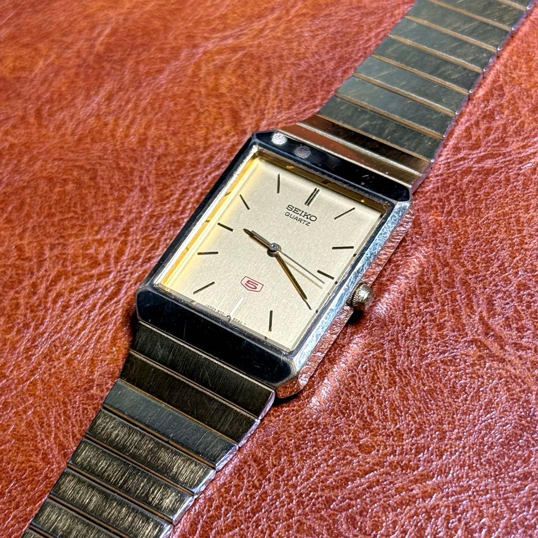 A113 希少 稼動品 SEIKO 5 スクエア型 80年代ヴィンテージ - メルカリ