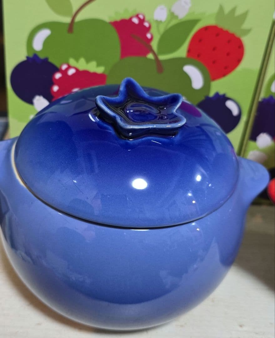 ∞ルクルーゼ∞ミニブルーベリー&ミニストロベリー　陶器キャニスター 2個セット