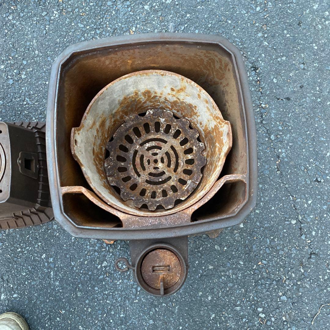 光鱗　薪ストーブ 石炭ストーブ　昭和レトロ