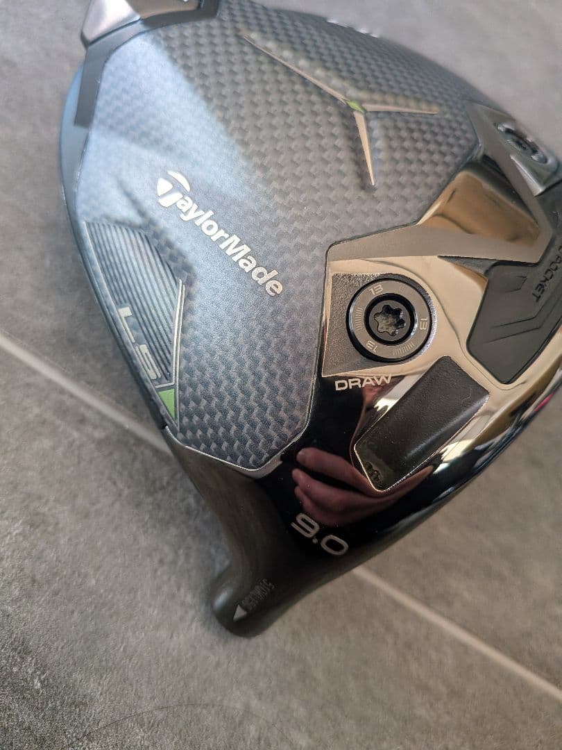 ●美品　日本仕様●Qi35LSドライバー 9.0° ヘッドカバー・保証書付