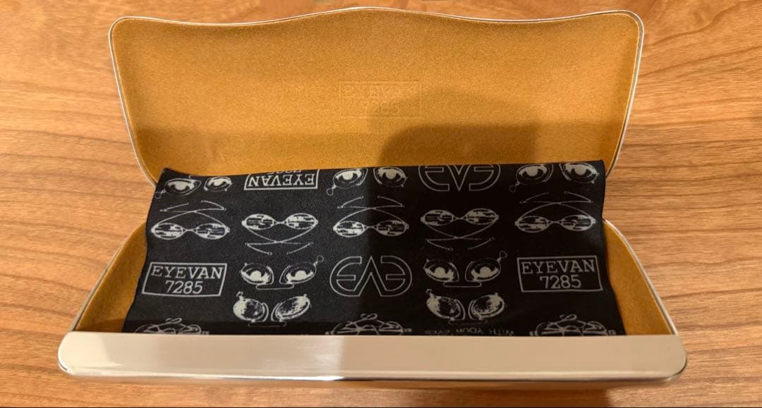 【2度使用の美品】eyevan7285 163の801