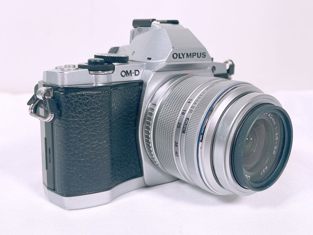 【良品】 OLYMPUS オリンパス OM-D E-M5 ④