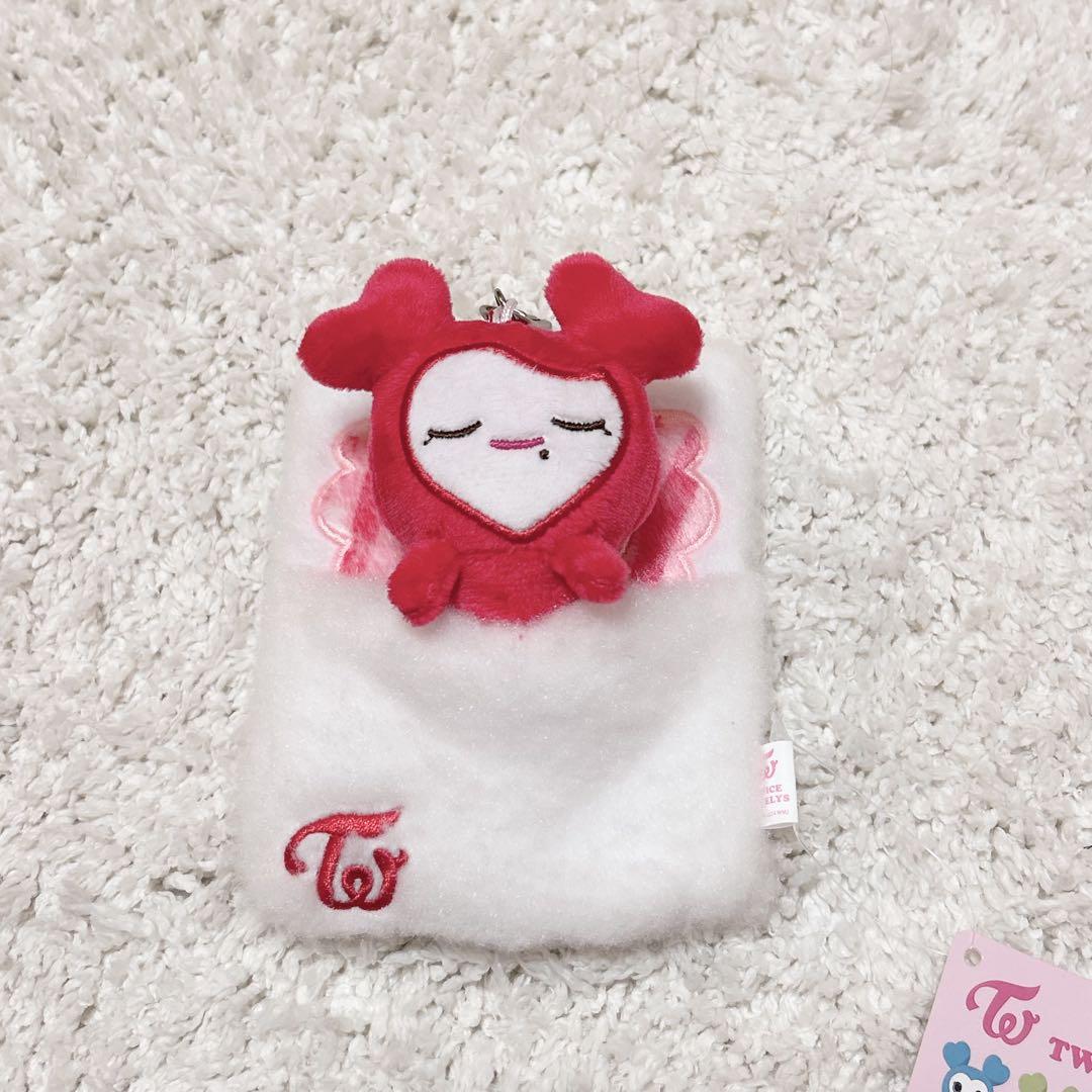 チェヨン》TWICE LOVELYS おふとんリールパスケース - メルカリ