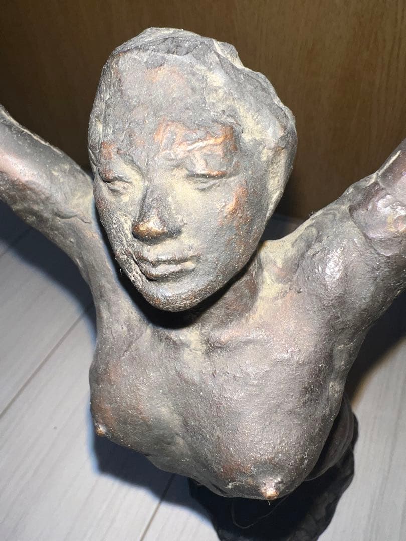 ブロンズ像 裸婦像 飛躍 館野弘青 - メルカリ