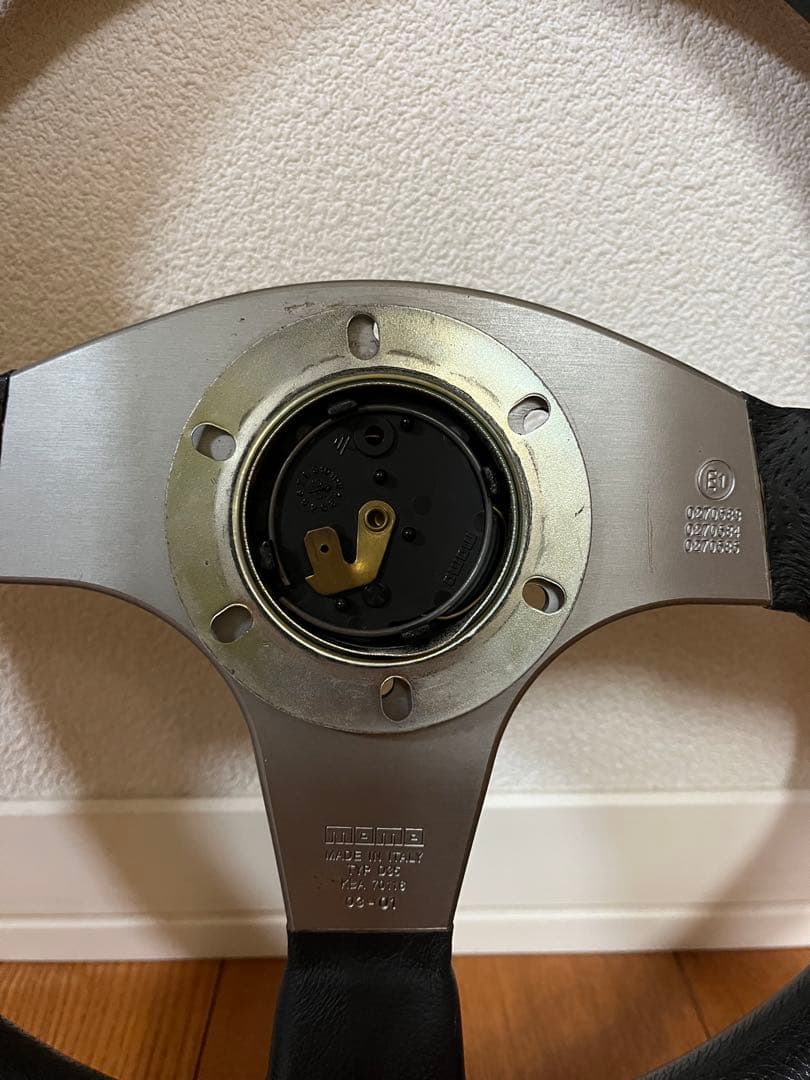 MOMO モモコース ステアリング 345mm