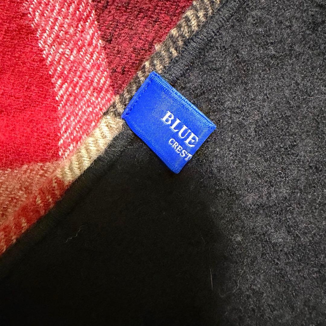 ブルーレーベルクレストブリッジ　ポンチョ　大判ストール