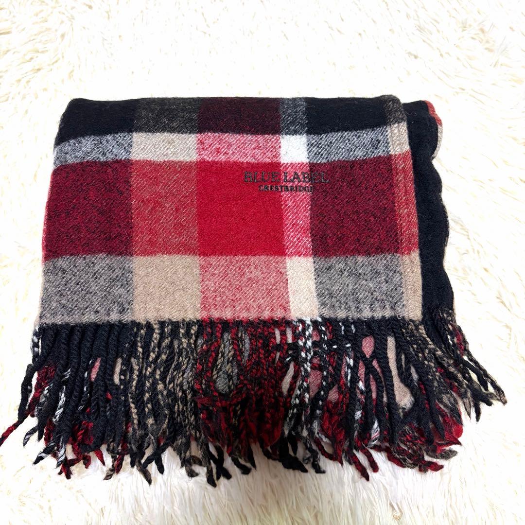ブルーレーベルクレストブリッジ　ポンチョ　大判ストール