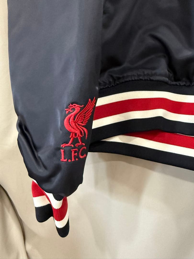 【新品】 リバプールFC エアーマックス ダグアウトジャケット AirMax L