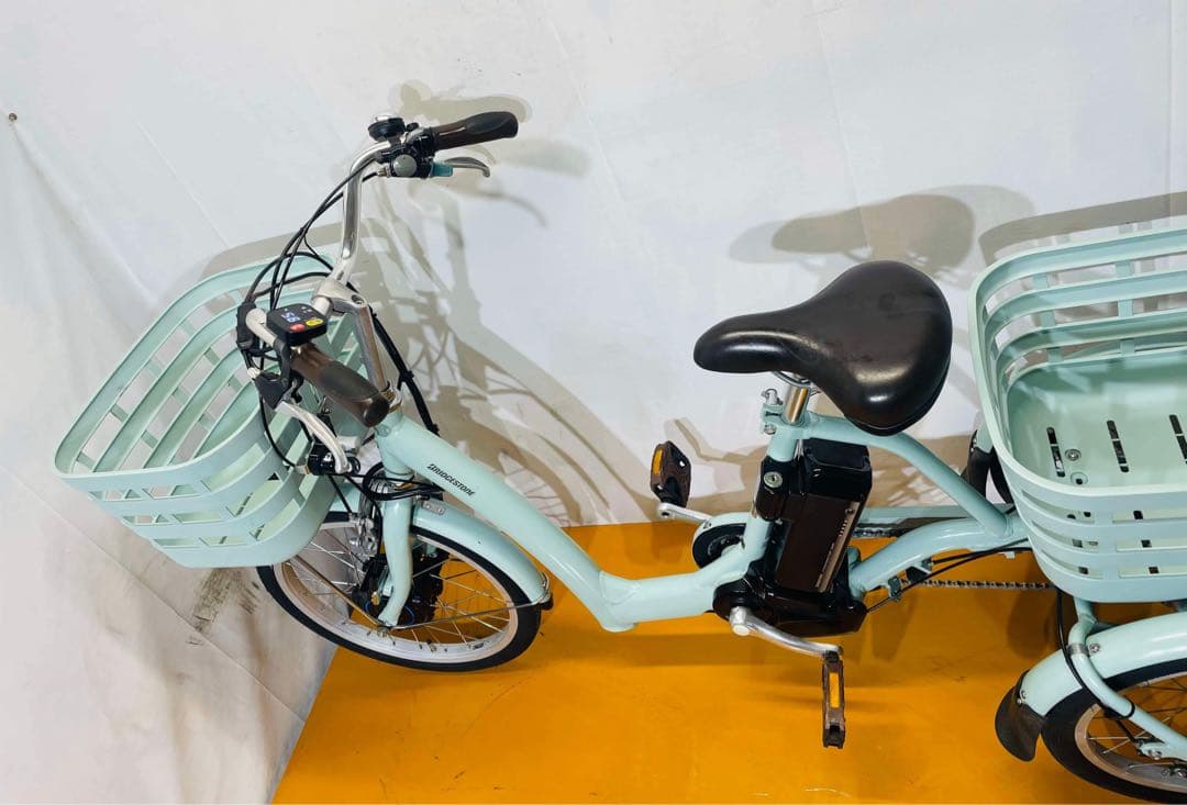 送料無料条件付き電動三輪車 フロンティア ラクットワゴン 20/16型中古車