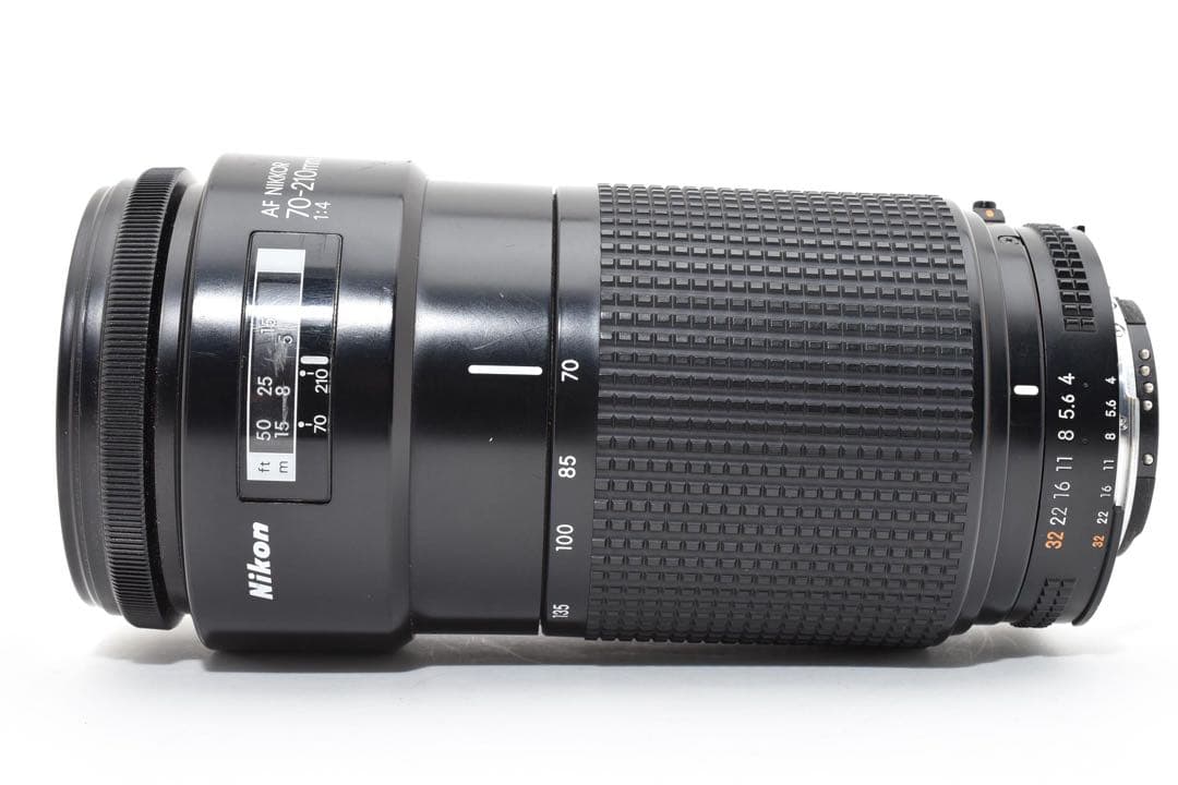 Nikon AF Nikkor 70-210mm f4 ズームレンズ