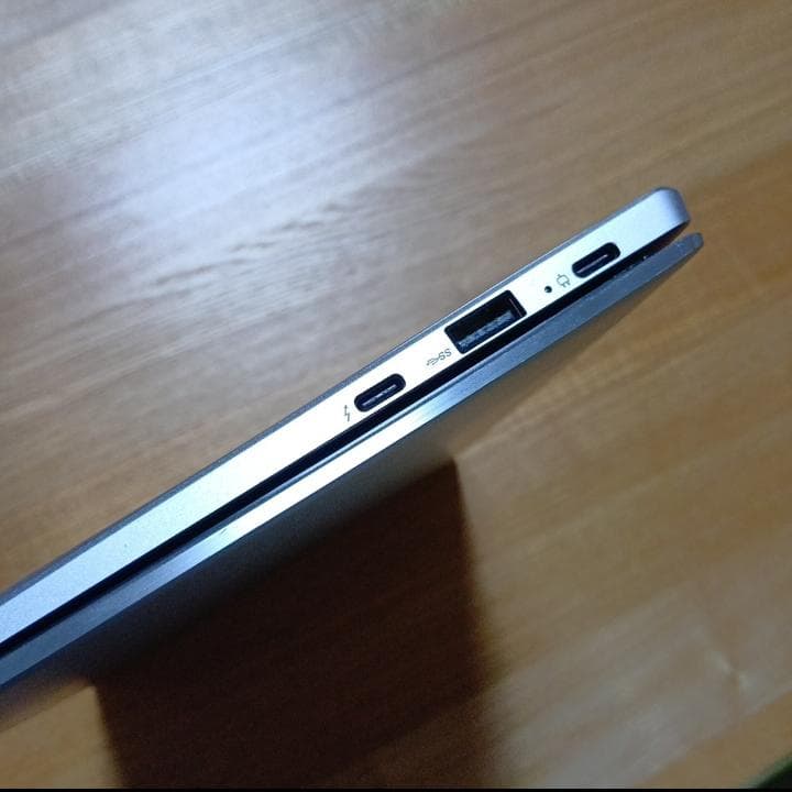 Lenovo IdeaPad 720S　初期化・動作確認済　付属品完備