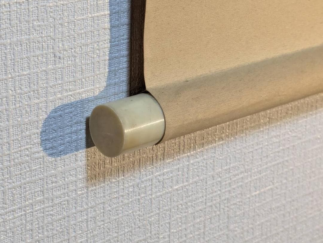 真作】掛軸 山村幽景図 霧に包まれた茅葺き家と水辺の人物 T153 - メルカリ