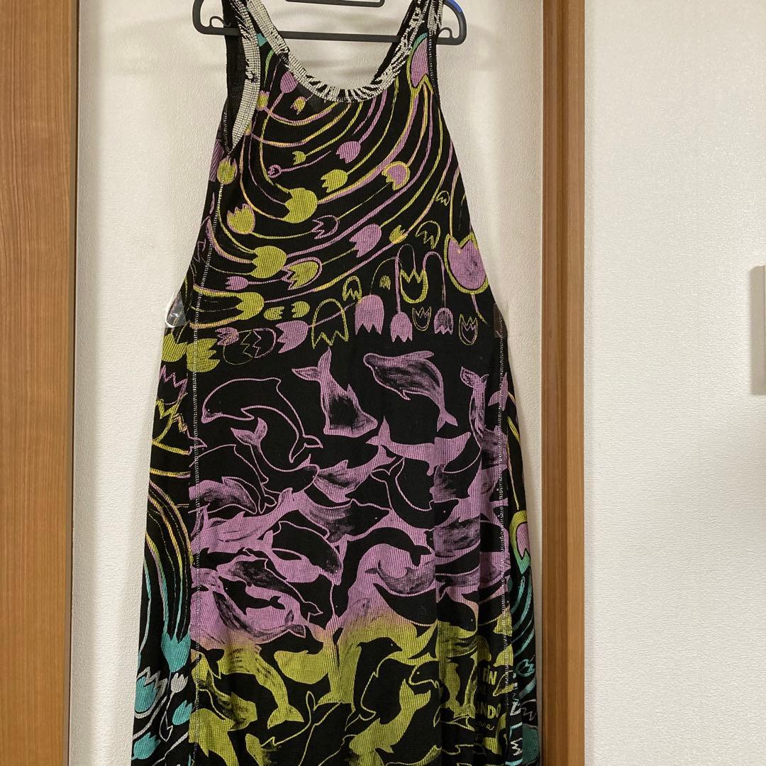 Juana de Arcoノースリーブ多色グラフィックワンピース