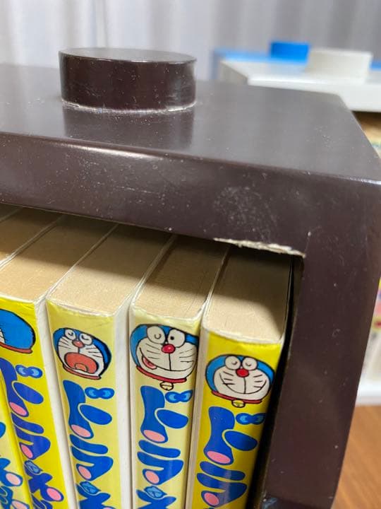 ドラえもんズベル　ブックスタンド　ドラえもん　マンガ収納　本棚　ケース