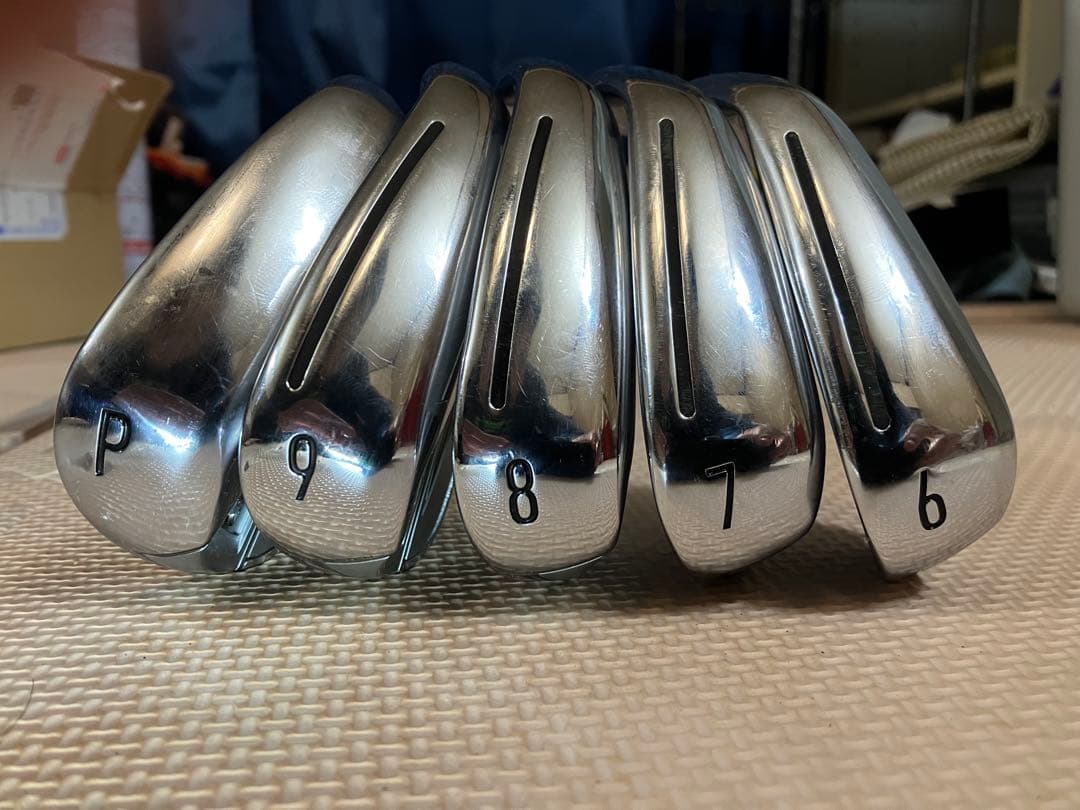 テーラーメイド　ステルスグローレ　アイアンセット　5本