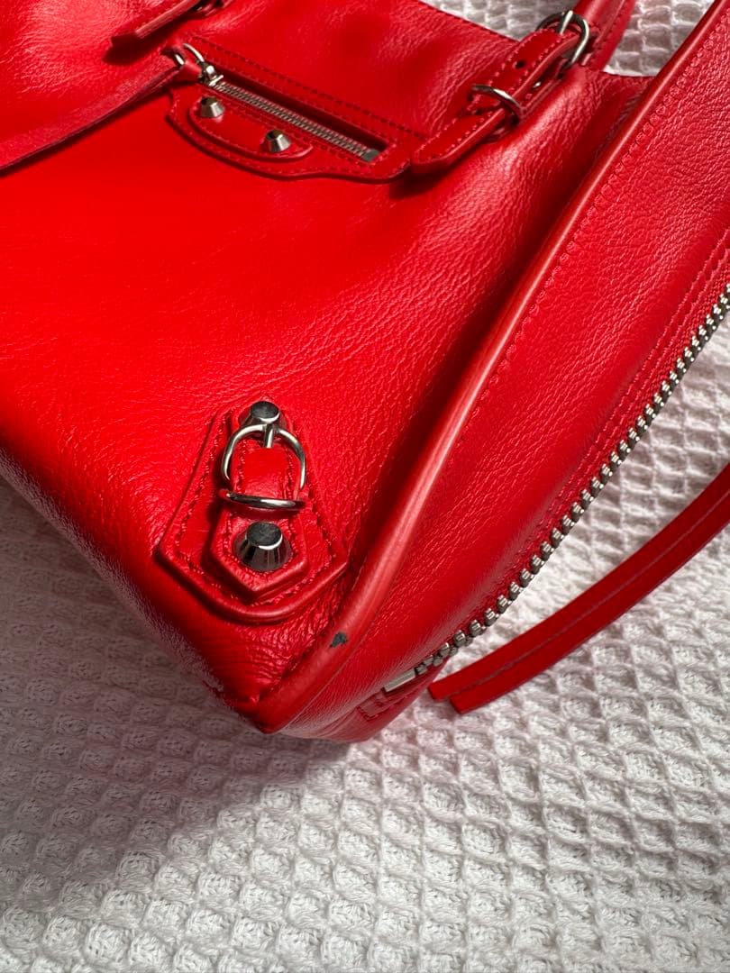 バレンシアガ　ショルダーバッグ