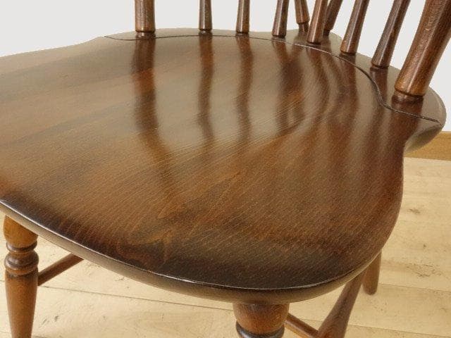 飛騨産業　キツツキ　スピンドルチェアーB　イス　椅子　 木製　再塗装済ＵＳＥＤ