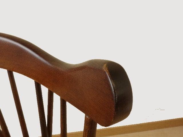 飛騨産業　キツツキ　スピンドルチェアーB　イス　椅子　 木製　再塗装済ＵＳＥＤ