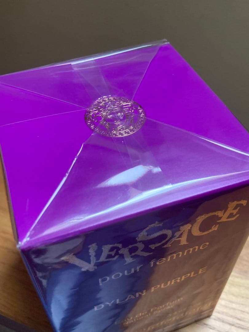 【新品】Versace 香水 ディラン パープル 100ml 【未開封】