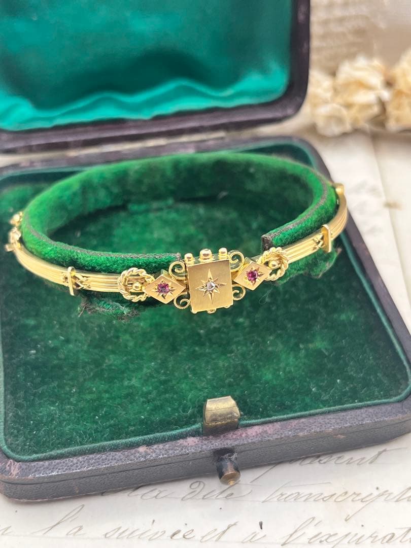 うさぎのななちゃん 英国アンティーク ルビーダイヤ 金 バングル オリジナ