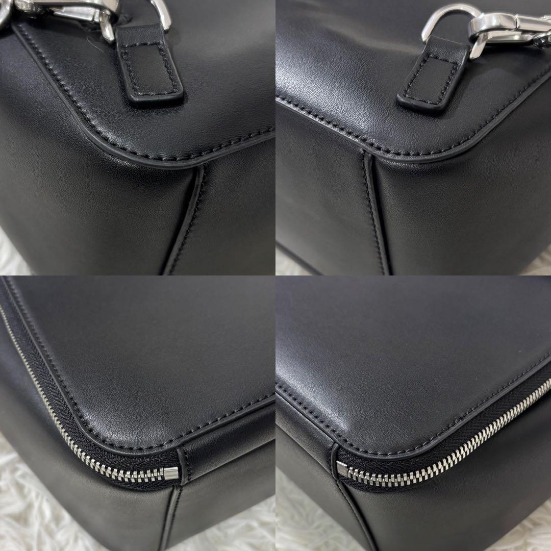 【未使用】タグ付き チャールズアンドキース リュック バッグパック ブラック