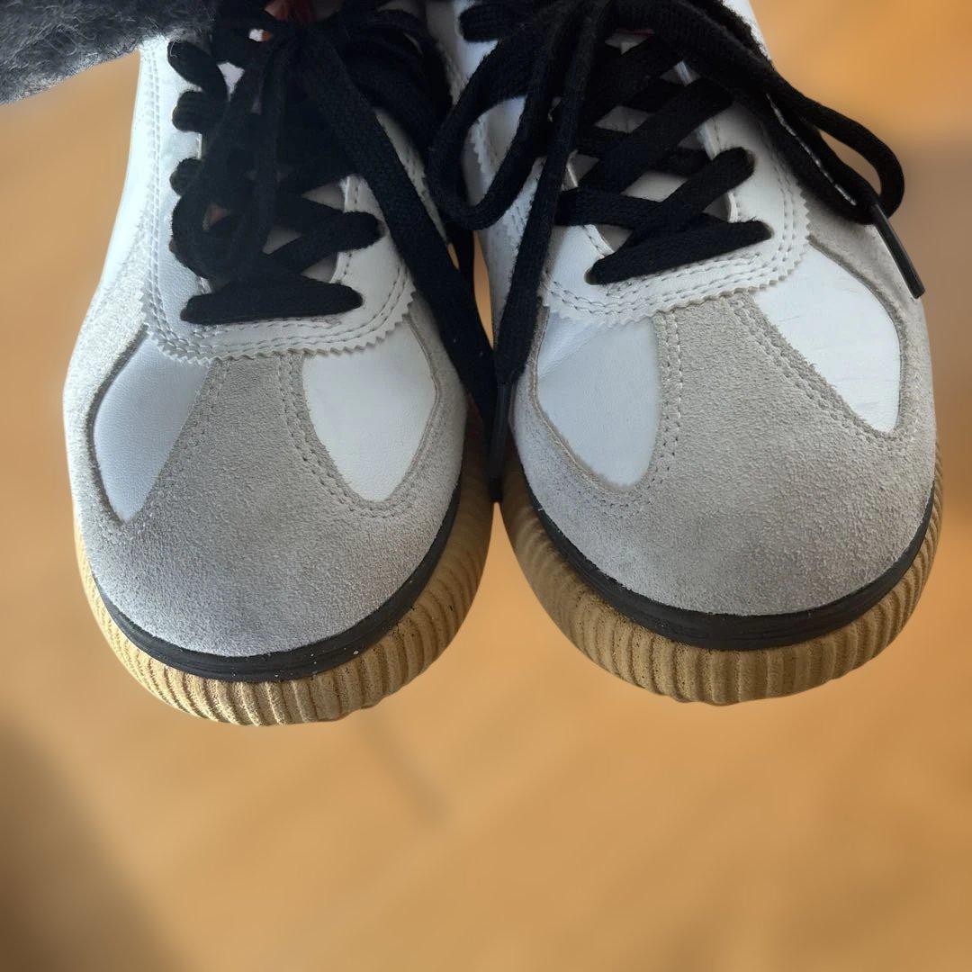 【美品】Onitsuka Tiger DELECITY デレシティ 22.5