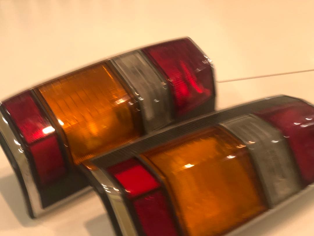 y30グロリア　テールランプ 左右セット 車用