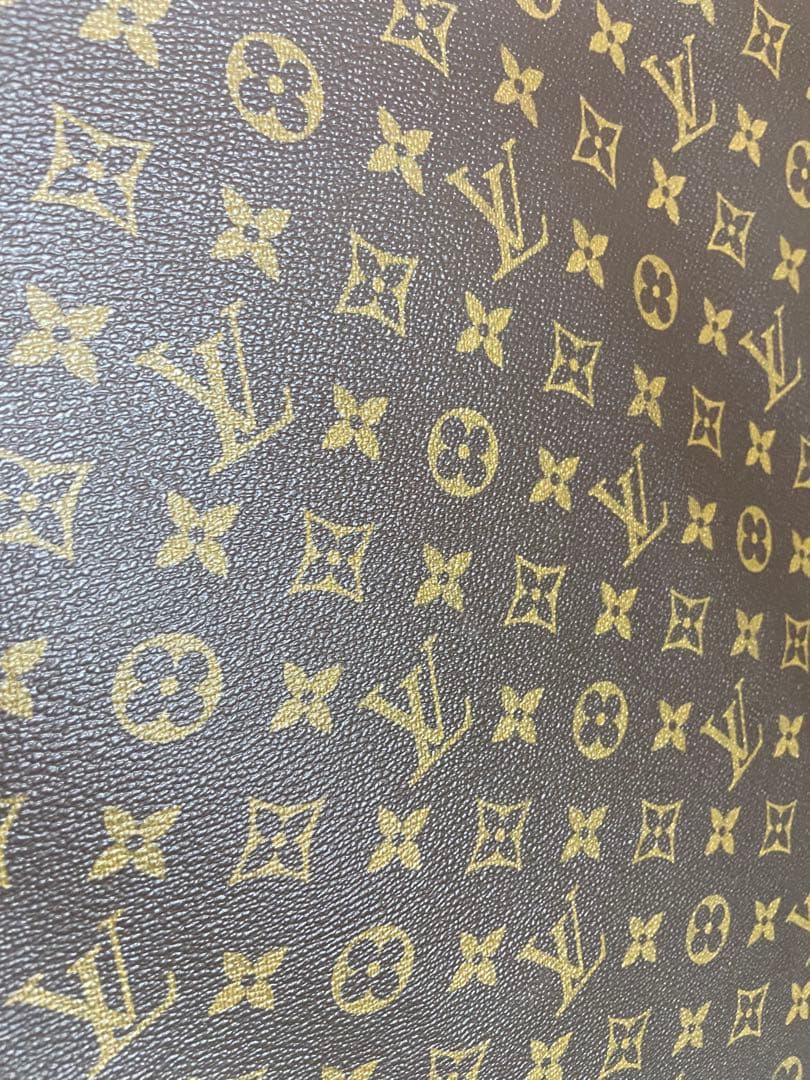 ルイヴィトン　キャリー　モノグラム　トランク　ストラトス　インテリア