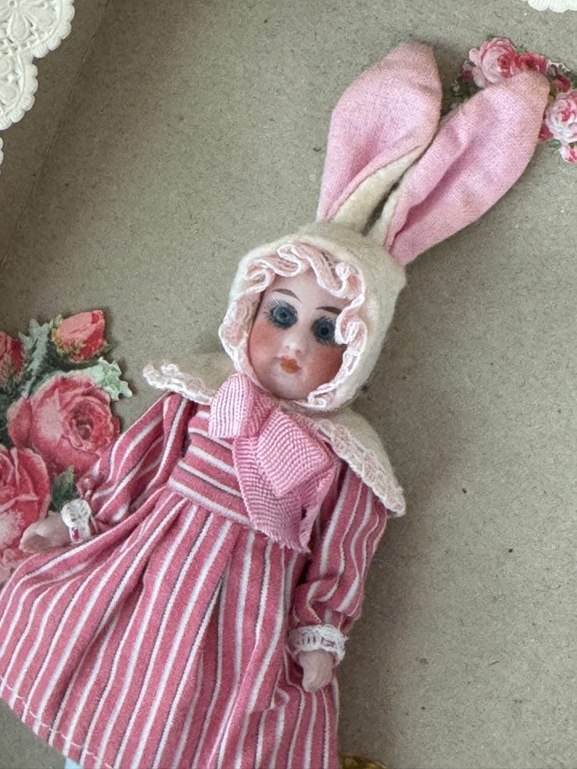 ウサギ耳付きアンティーク人形2体セット　ミ二ョネット　ピンク