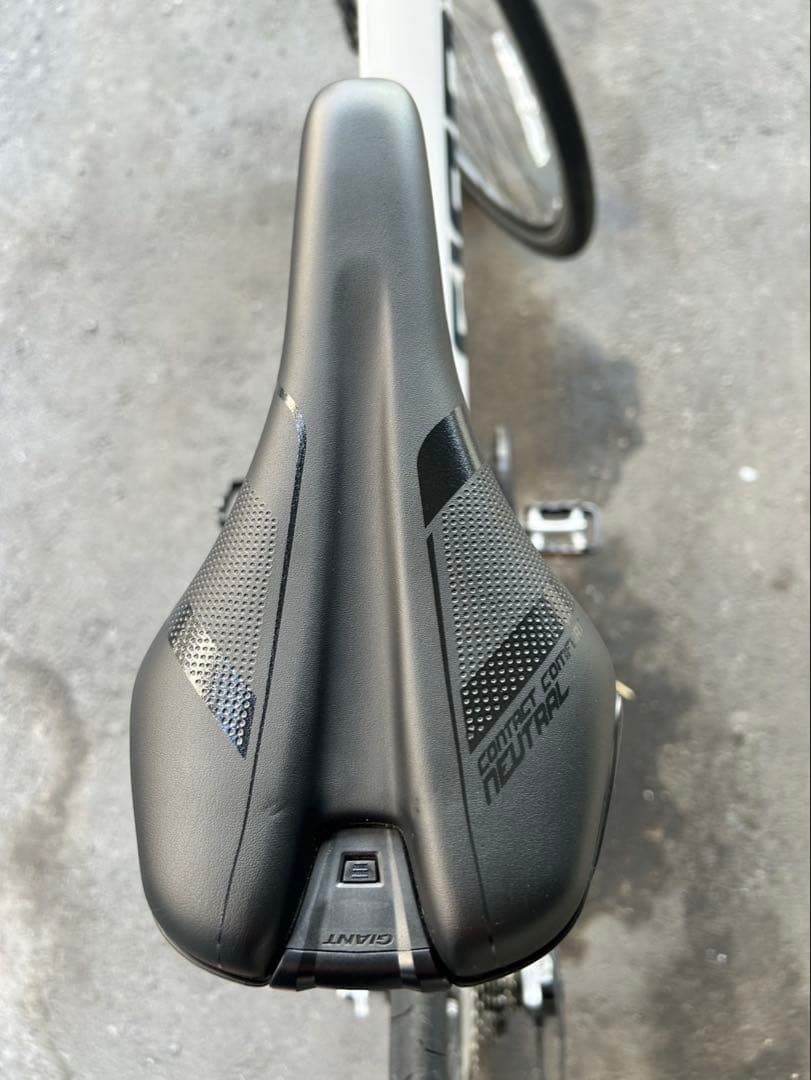 Giant ロードバイク ホワイト　ESCAPE RX Sサイズ(空気入れ付)