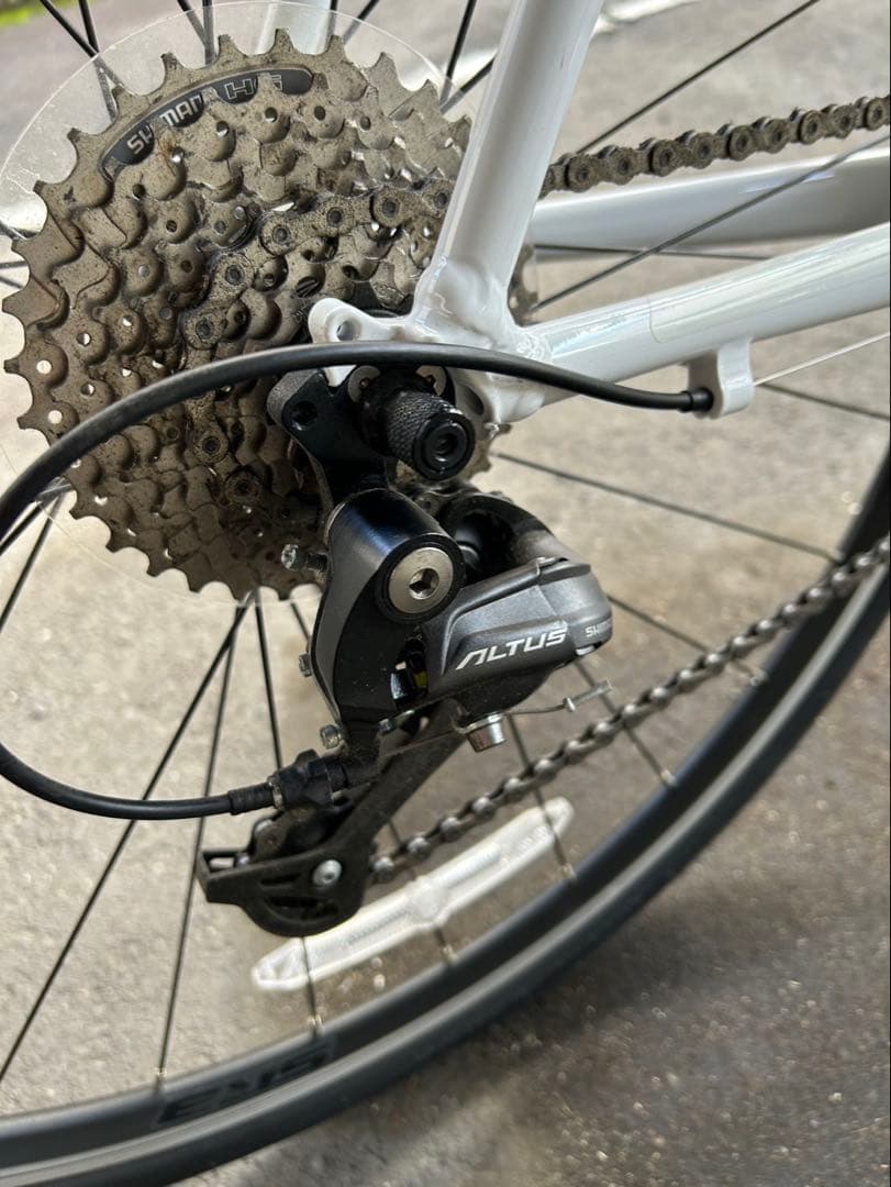 Giant ロードバイク ホワイト　ESCAPE RX Sサイズ(空気入れ付)