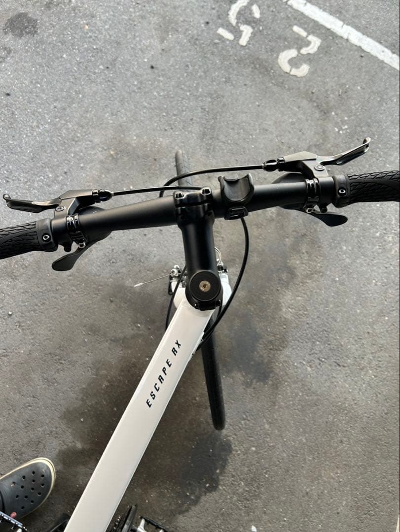 Giant ロードバイク ホワイト　ESCAPE RX Sサイズ(空気入れ付)