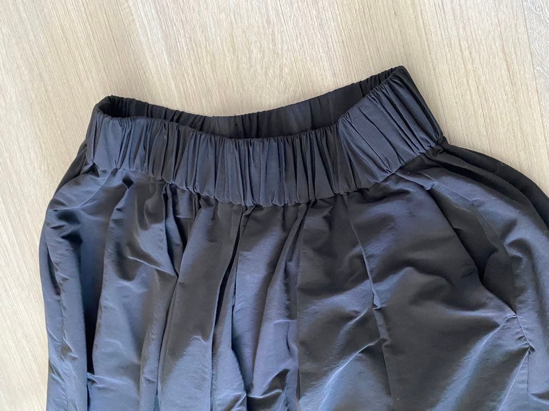 美品 LOHEN ローヘン スカートパンツ 黒 FREE