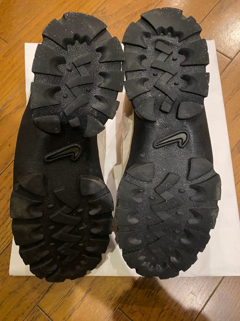 Nike ヴィメンズ　ラハールLOW 24.0cm