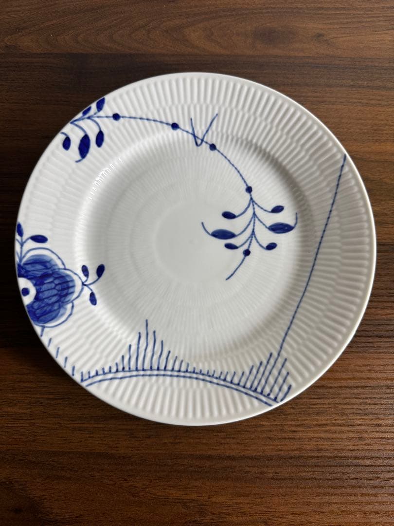   ブルーフルーテッドメガ プレート22cm 2枚