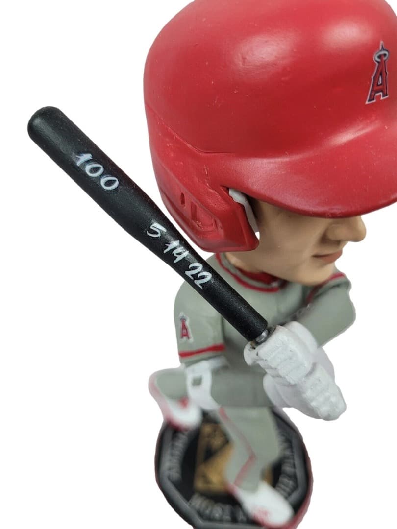 大谷翔平選手 カスタムペイント　ボブルヘッド　エンゼルス　2021 MVP 記念