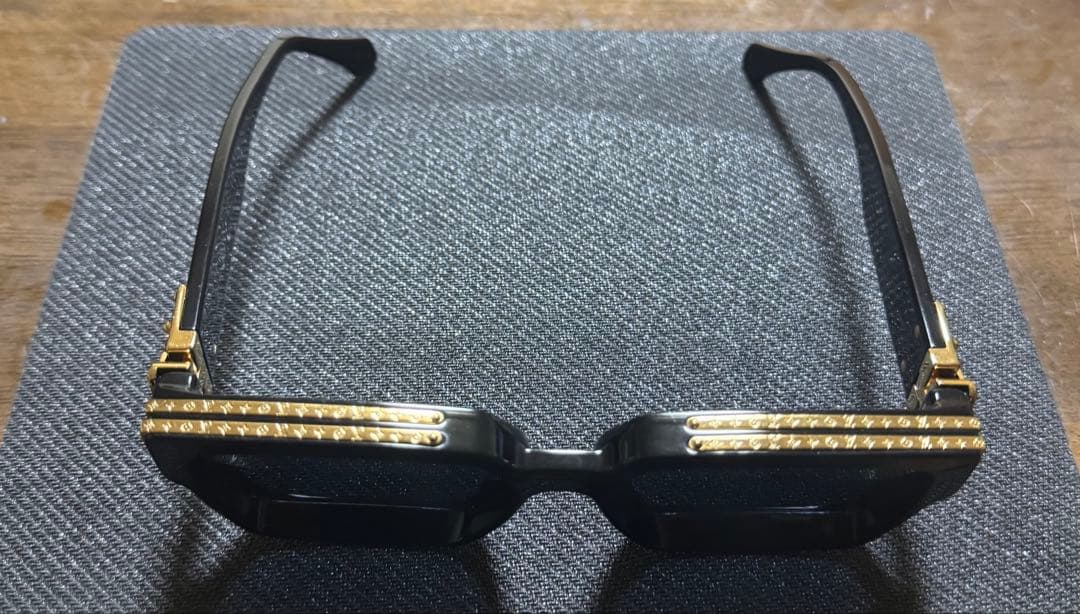 Louis Vuitton ミリオネア1.1 サングラス ブラック/ゴールド
