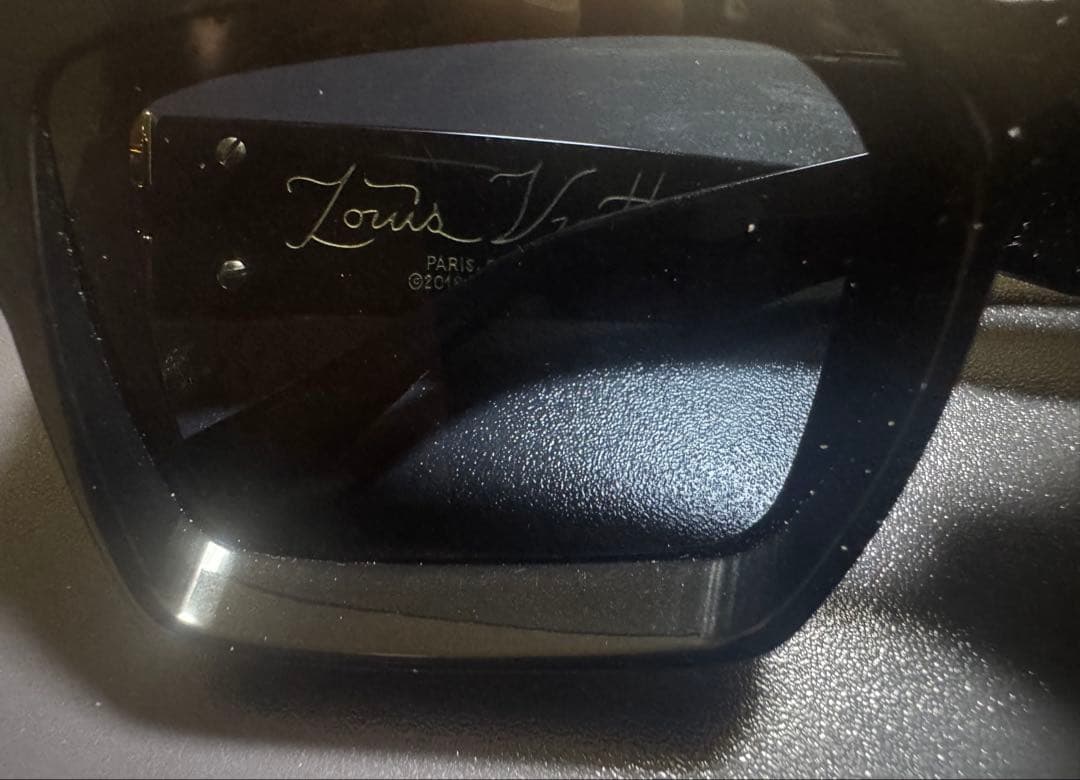 Louis Vuitton ミリオネア1.1 サングラス ブラック/ゴールド