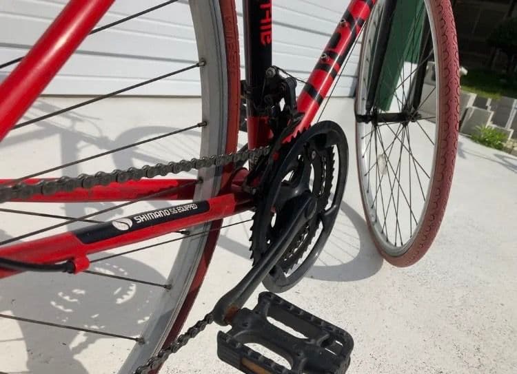【引き取り限定】中古美品 赤いクロスバイク