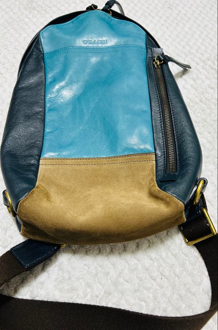 COACH ボディバッグ ライトブルー／ネイビー／ブラウン