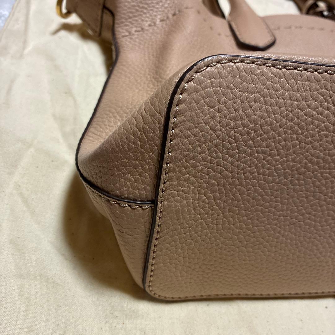 くまちゃんToryBurchピンクベージュハンドバッグタッセル付き